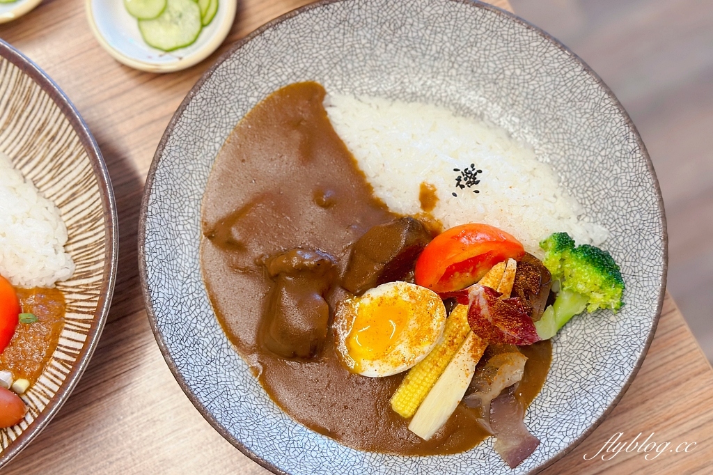 台中北區｜Corico咖哩食所．用心美味的咖哩小店，可以自由搭配配菜 @飛天璇的口袋