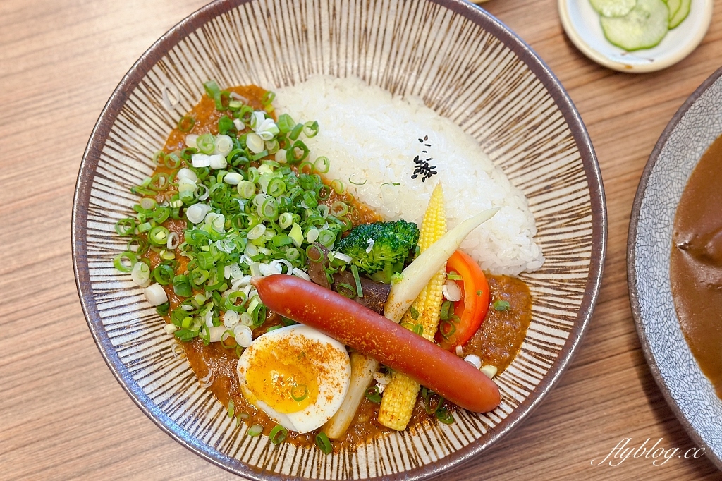 台中北區｜Corico咖哩食所．用心美味的咖哩小店，可以自由搭配配菜 @飛天璇的口袋