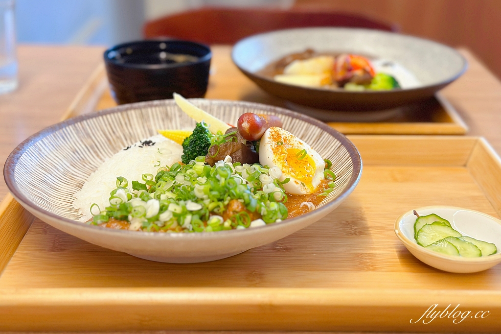 台中北區｜Corico咖哩食所．用心美味的咖哩小店，可以自由搭配配菜 @飛天璇的口袋