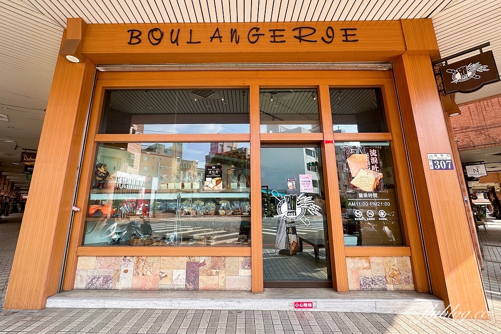 台中北區｜羅娃麵包坊．師承日本師傅野上智寬，台中老字號麵包店 @飛天璇的口袋