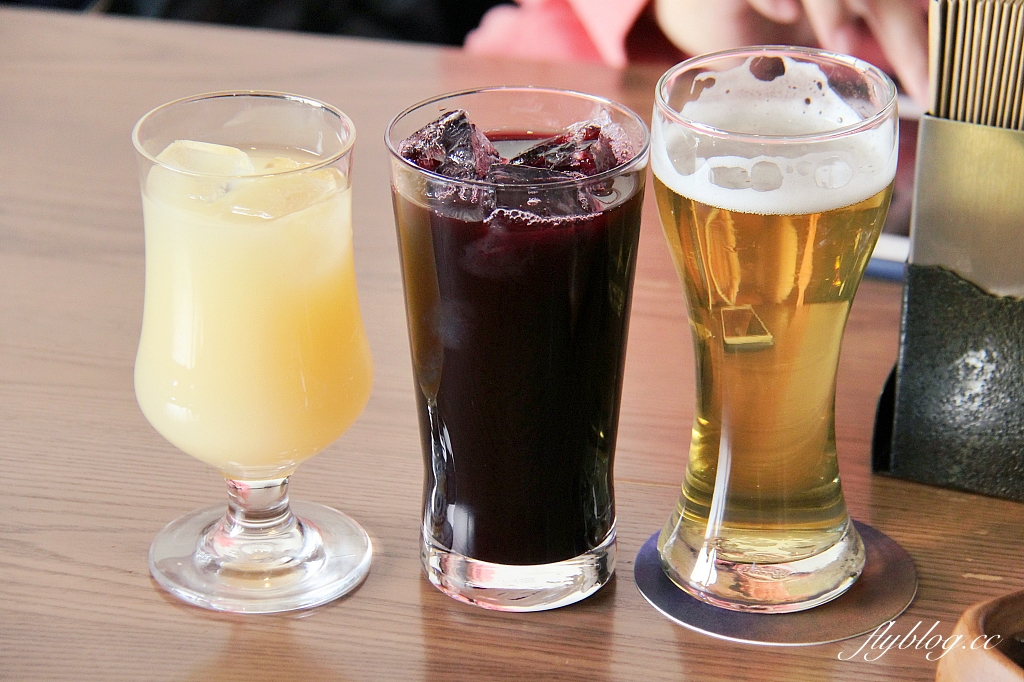 日本山梨｜Rock餐廳．2023世界啤酒獎最高獎，萌木之村美味的咖哩飯 @飛天璇的口袋