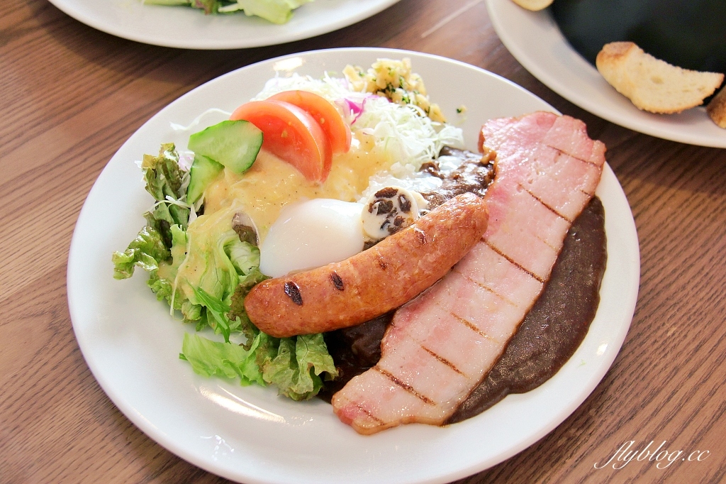 日本山梨｜Rock餐廳．2023世界啤酒獎最高獎，萌木之村美味的咖哩飯 @飛天璇的口袋