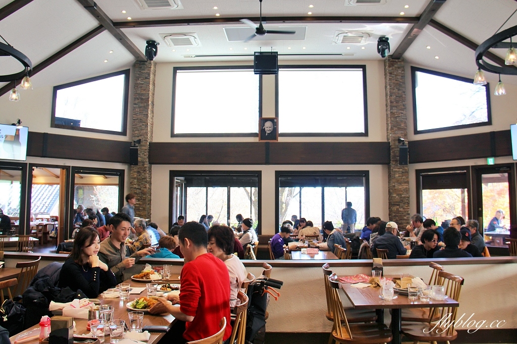 日本山梨｜Rock餐廳．2023世界啤酒獎最高獎，萌木之村美味的咖哩飯 @飛天璇的口袋