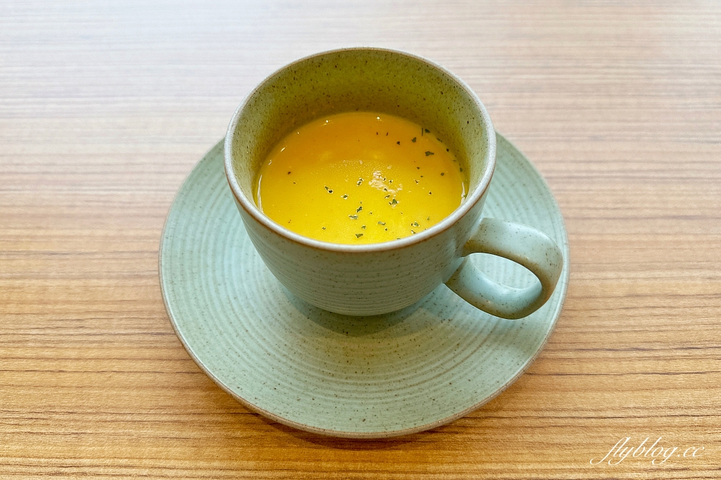 台中北區｜拉福客烘焙 Lucky Fork．台中酸麵包甜點專賣，宛如法式料理的早午餐 @飛天璇的口袋