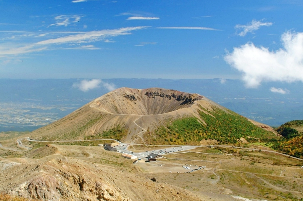 日本福島｜磐梯吾妻．東北賞楓秘境，絕美夢幻Skyline，美麗的天際線 @飛天璇的口袋