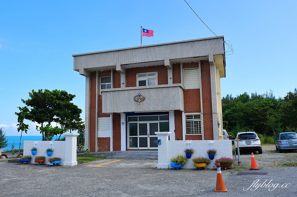 花蓮新城｜七星潭海鹽冰淇淋．花蓮魚刺人雞蛋糕對面，充滿沖繩風情的冰淇淋店 @飛天璇的口袋