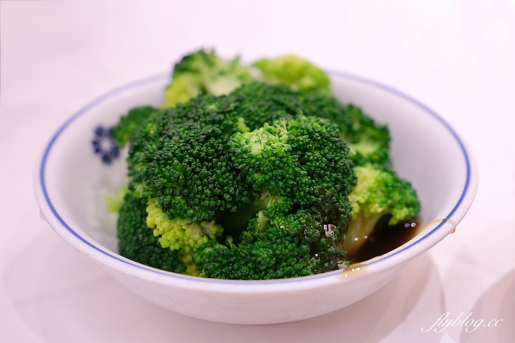 台北松山｜梅花廳粵菜飲茶．兄弟大飯店港式飲茶，飲茶就是要懷舊的手推車 @飛天璇的口袋