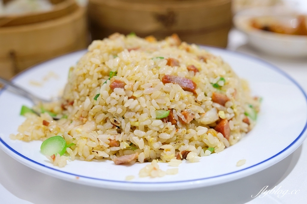 台北松山｜梅花廳粵菜飲茶．兄弟大飯店港式飲茶，飲茶就是要懷舊的手推車 @飛天璇的口袋