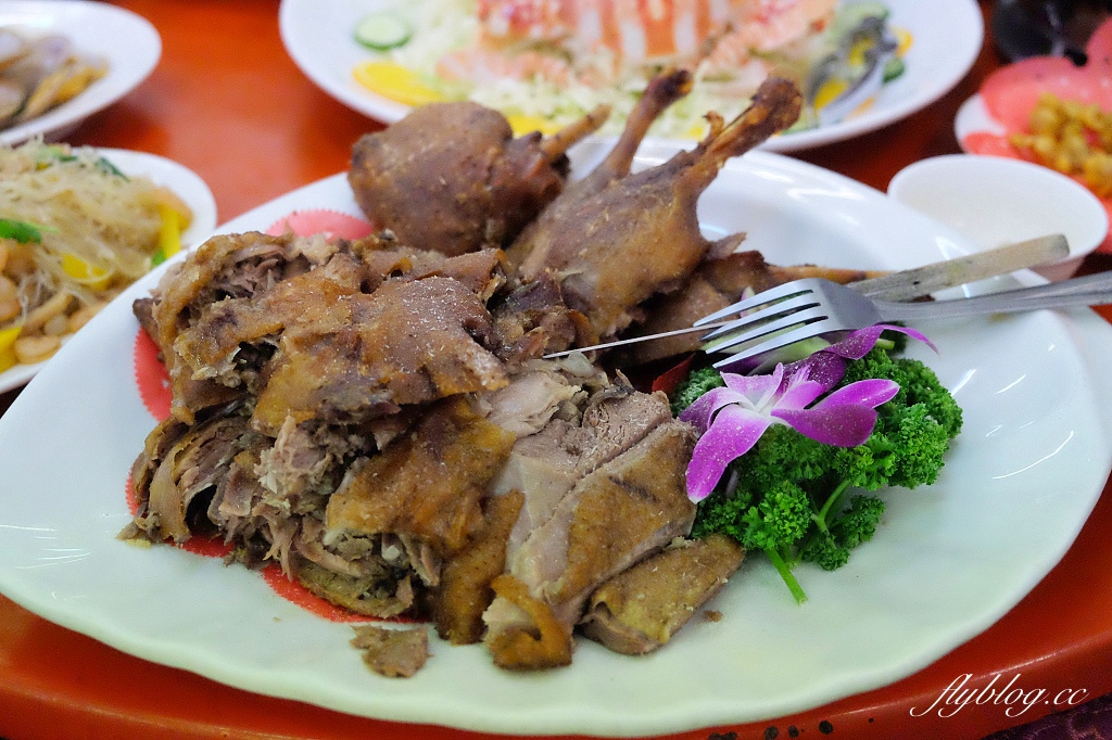 台中梧棲|梧棲來來海鮮餐廳.梧棲高CP值海鮮熱炒,光是免費招待的就半桌了 @飛天璇的口袋 台中梧棲|梧棲來來海鮮餐廳.梧棲高CP值海鮮熱炒,光是免費招待的就半桌了 @飛天璇的口袋