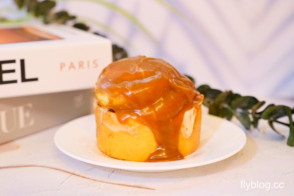 台北中正｜胖死我太太．要抽籤才吃得到，台北人氣肉桂捲 @飛天璇的口袋