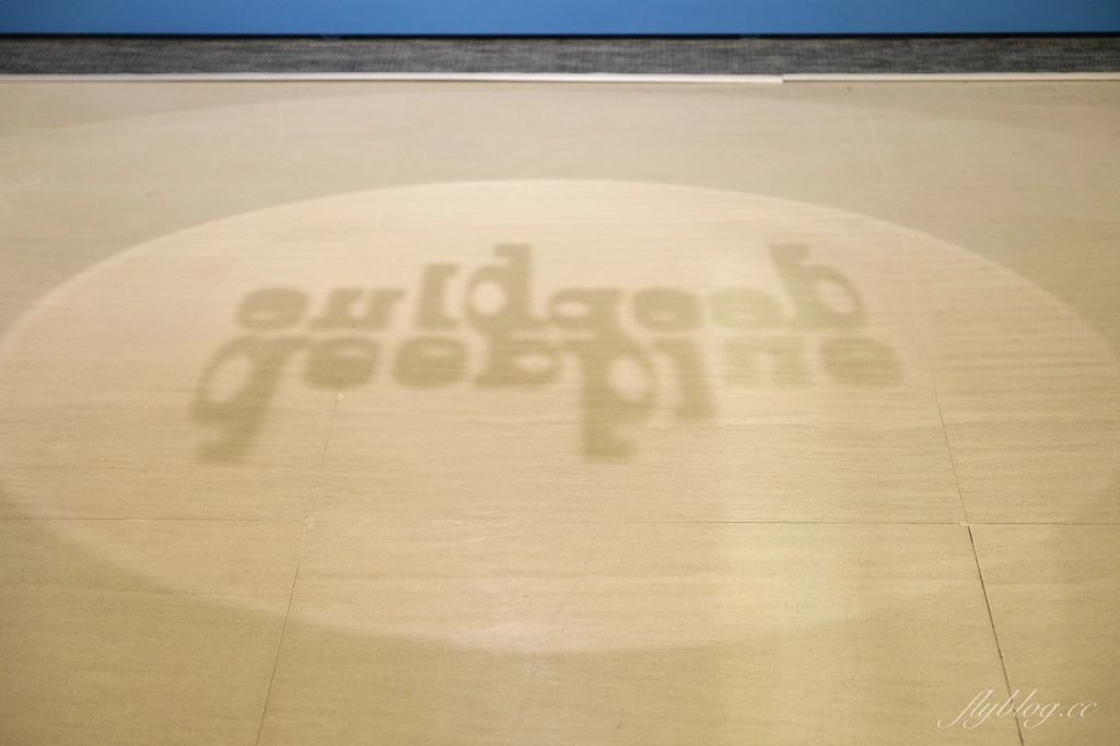 台南仁德｜深藍咖啡館奇美博物館店．到博物館吃甜點，台南LV級千層蛋糕 @飛天璇的口袋