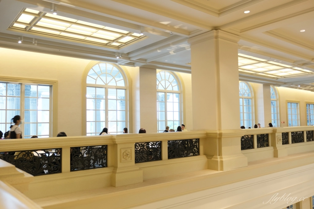 台南仁德｜深藍咖啡館奇美博物館店．到博物館吃甜點，台南LV級千層蛋糕 @飛天璇的口袋