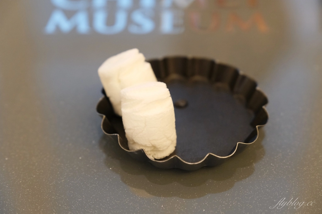 台南仁德｜深藍咖啡館奇美博物館店．到博物館吃甜點，台南LV級千層蛋糕 @飛天璇的口袋