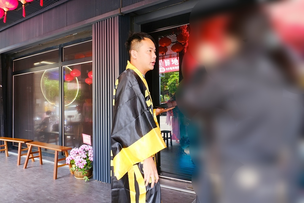 台中西區｜醉地府鐵鍋燉台中公益店．以陰間地府為主題，台南地府風餐廳進駐台中 @飛天璇的口袋