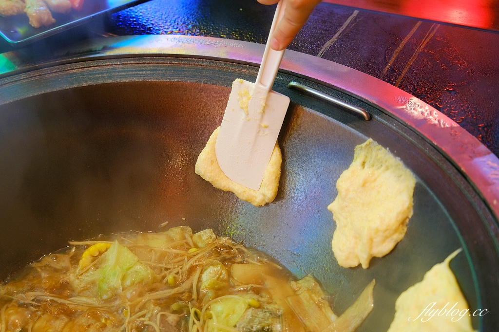 台中西區｜醉地府鐵鍋燉台中公益店．以陰間地府為主題，台南地府風餐廳進駐台中 @飛天璇的口袋