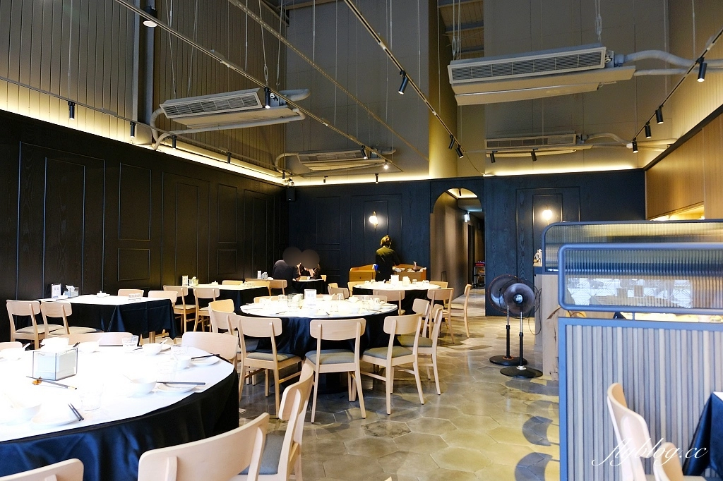 台南安平｜滿玥軒．台南新潮中式烤鴨餐廳，融入8大菜系的中華料理 @飛天璇的口袋