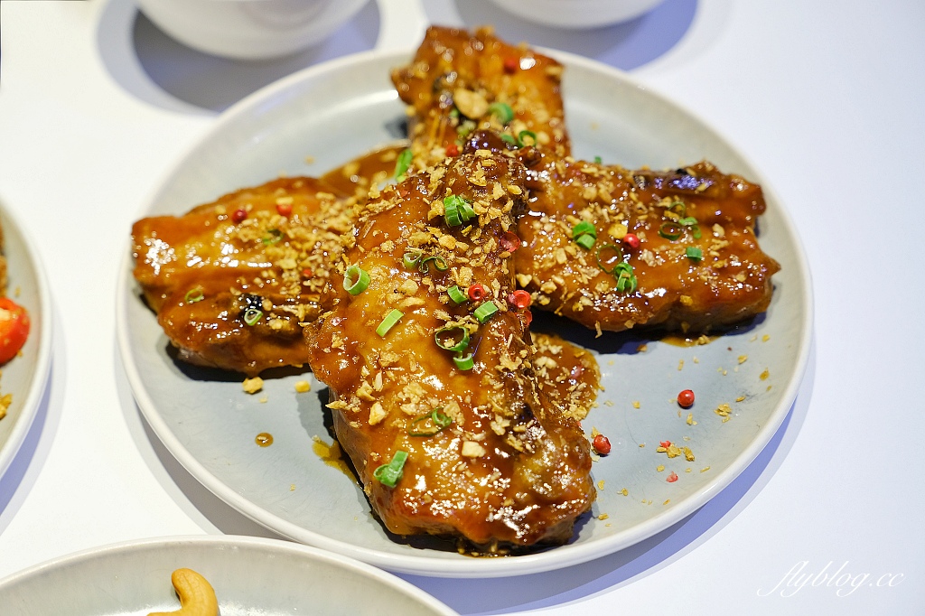 台南安平｜滿玥軒．台南新潮中式烤鴨餐廳，融入8大菜系的中華料理 @飛天璇的口袋