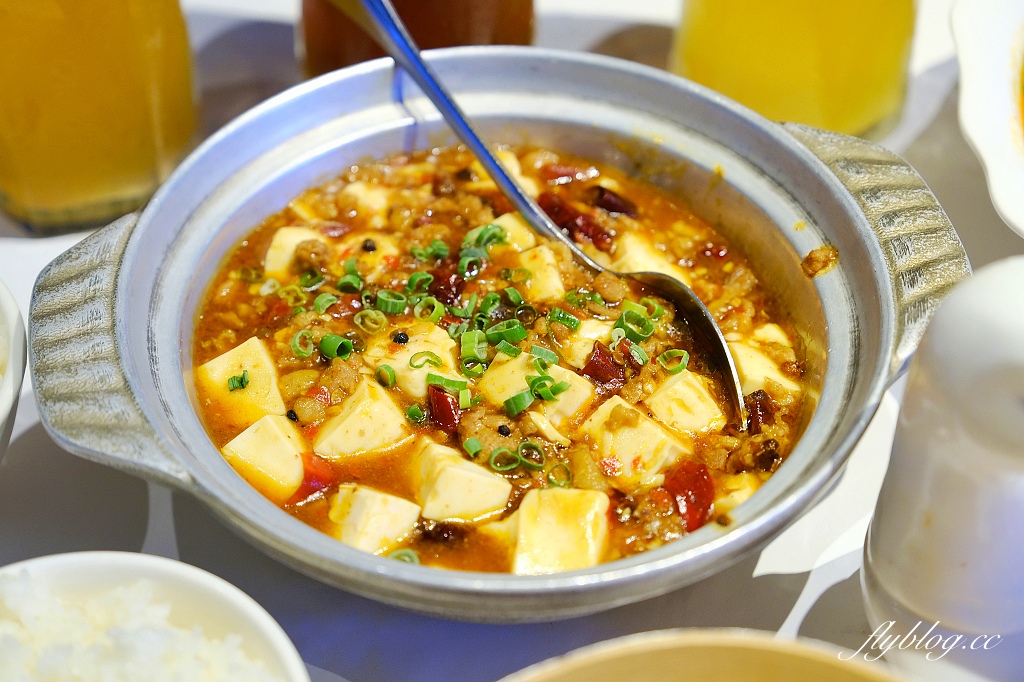 台南安平｜滿玥軒．台南新潮中式烤鴨餐廳，融入8大菜系的中華料理 @飛天璇的口袋