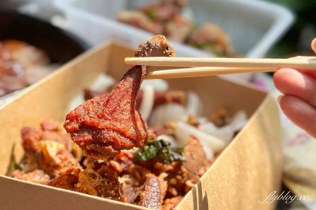 台中西區｜三聚園烤鴨．美村路上最美的烤鴨店，一鴨三吃很過癮 @飛天璇的口袋