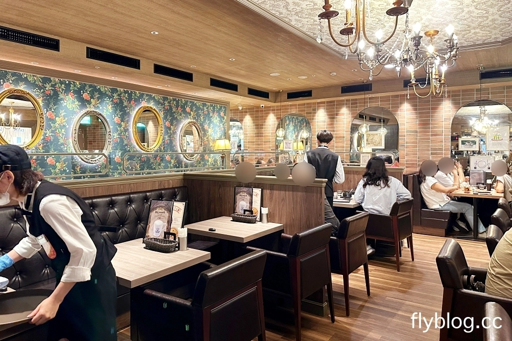 台中西屯｜星乃珈琲店 台中中港店．來自名古屋的連鎖咖啡館．必點舒芙蕾鬆餅和熱蛋糕 @飛天璇的口袋