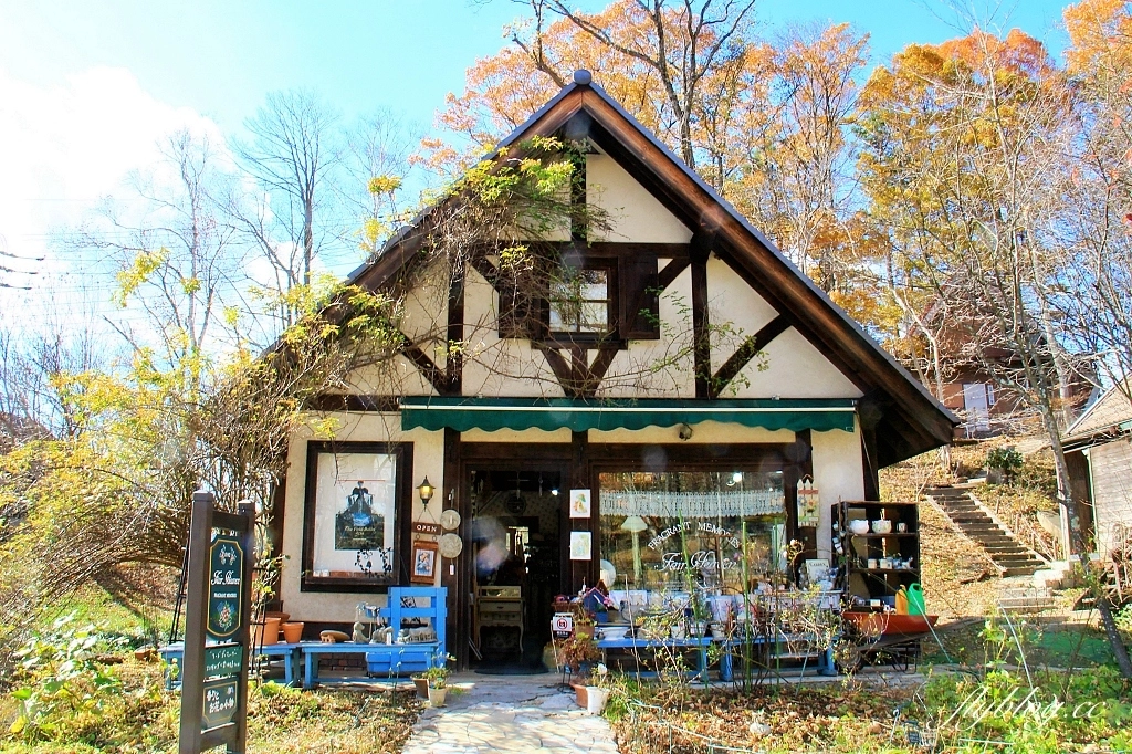 日本山梨｜清里萌木之村．充滿歐洲風情的童話小鎮，日本唯一森林裡的旋轉木馬 @飛天璇的口袋