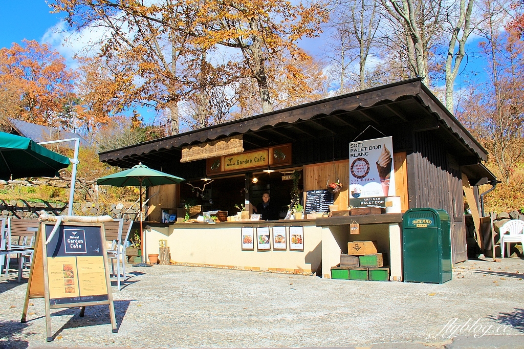 日本山梨｜清里萌木之村．充滿歐洲風情的童話小鎮，日本唯一森林裡的旋轉木馬 @飛天璇的口袋