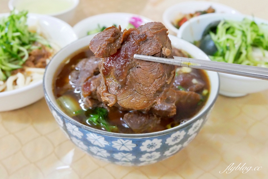 台中北區|山東孫家麵館.一中商圈大份量牛肉麵,樸實無華卻是真材實料 @飛天璇的口袋 台中北區|山東孫家麵館.一中商圈大份量牛肉麵,樸實無華卻是真材實料 @飛天璇的口袋