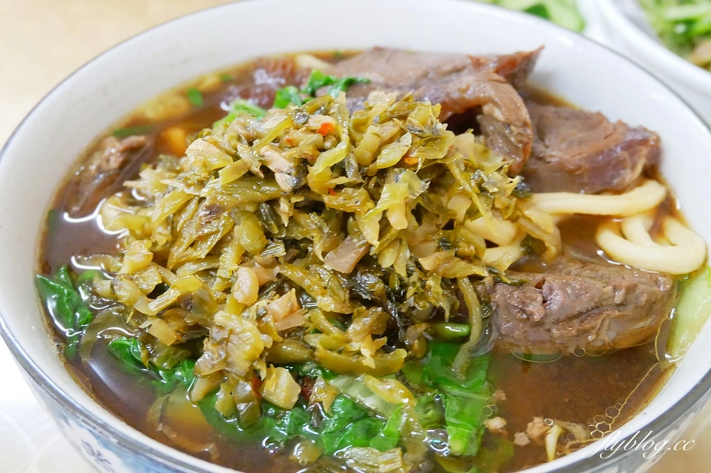 台中北區|山東孫家麵館.一中商圈大份量牛肉麵,樸實無華卻是真材實料 @飛天璇的口袋 台中北區|山東孫家麵館.一中商圈大份量牛肉麵,樸實無華卻是真材實料 @飛天璇的口袋