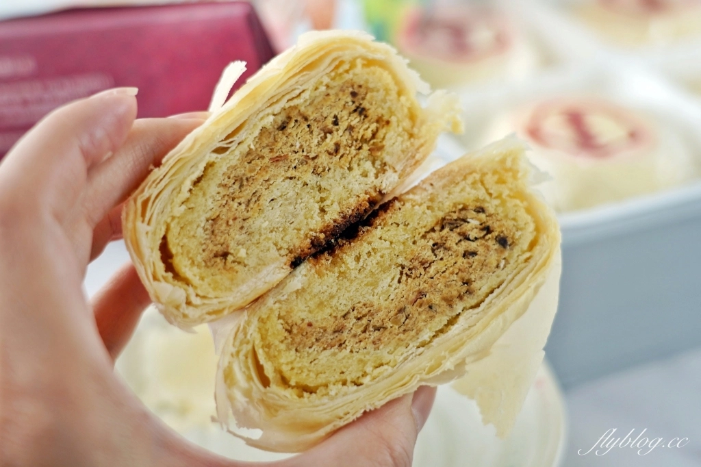 台中北屯｜老雪花齋．很醜但是很好吃的蛋糕捲，豐原百年老店伴手禮 @飛天璇的口袋