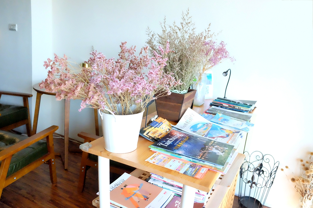 台中梧棲｜此時甜點店．一個禮拜只營業四天，手作千層蛋糕．每天供應不同的口味 @飛天璇的口袋