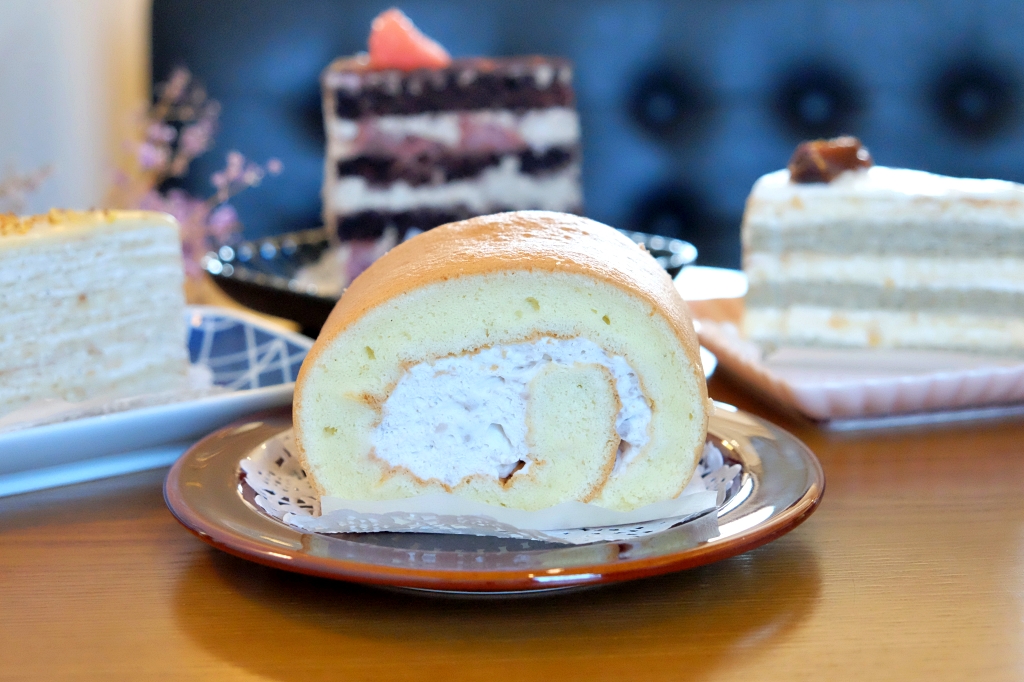 台中梧棲｜此時甜點店．一個禮拜只營業四天，手作千層蛋糕．每天供應不同的口味 @飛天璇的口袋