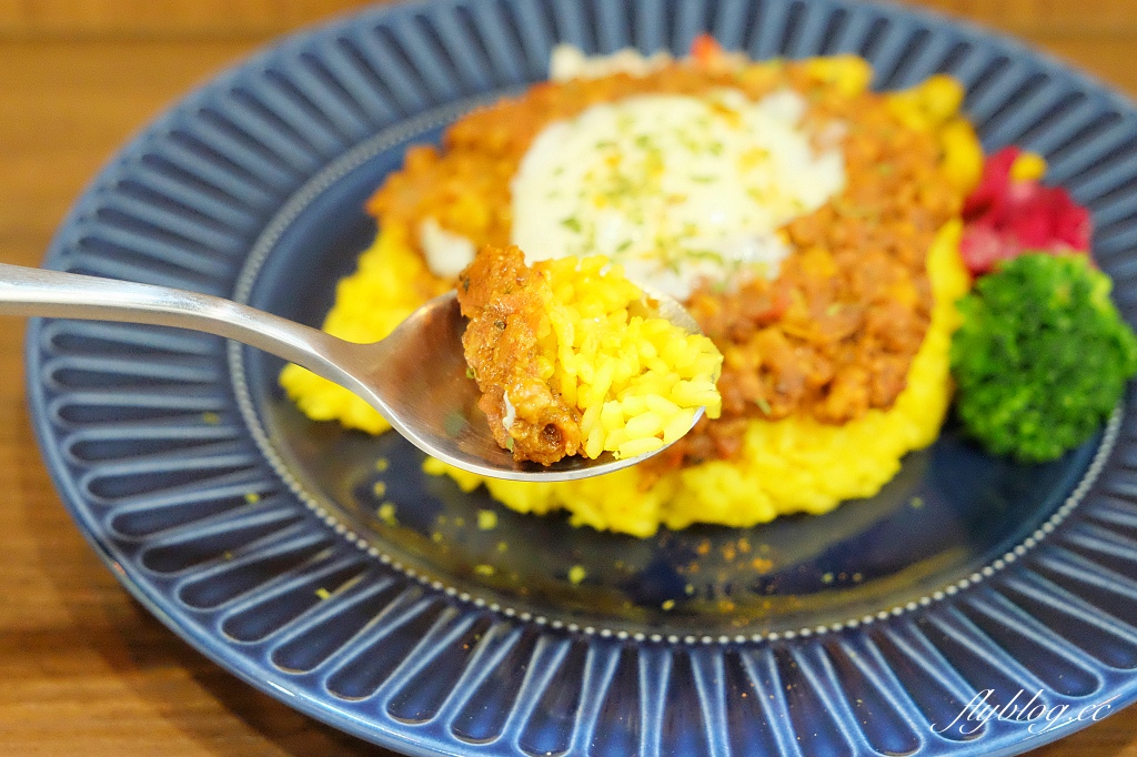 台中北屯｜丞寬咖哩．台中少見乾咖哩，印度風純正香料咖哩 @飛天璇的口袋