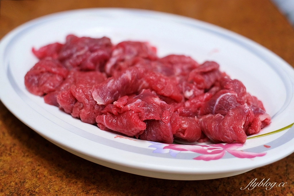 台中南區｜大城土羊肉．使用國產土羊肉，每到冬天必排隊 @飛天璇的口袋