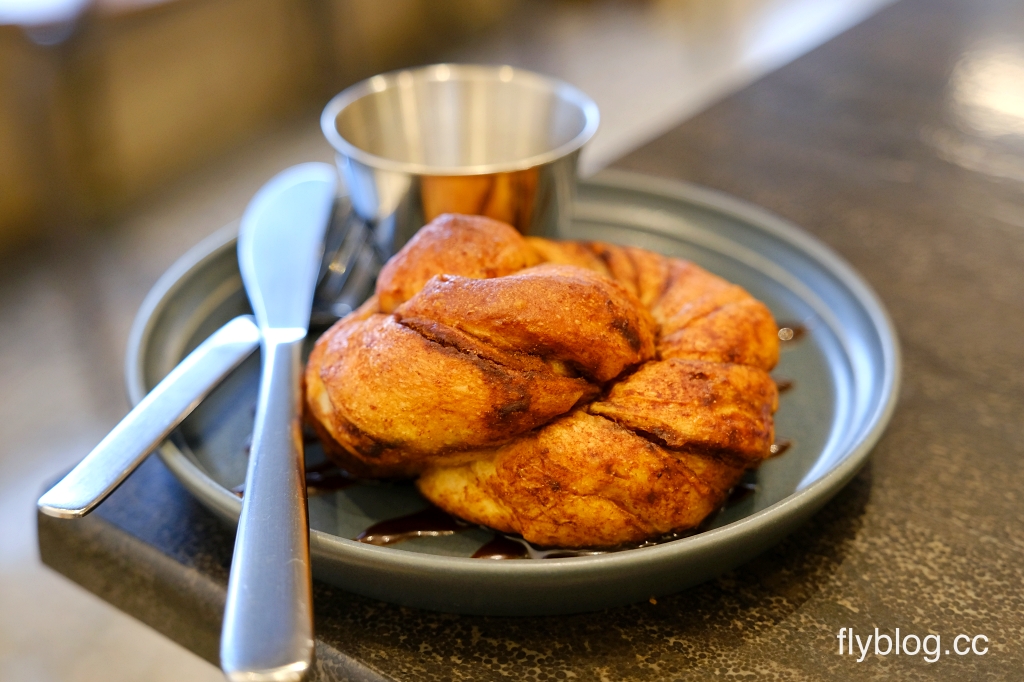 台中西區｜著手咖啡 Coffee Intro 2.0．專業烘豆團隊，審計新村周邊咖啡館 @飛天璇的口袋