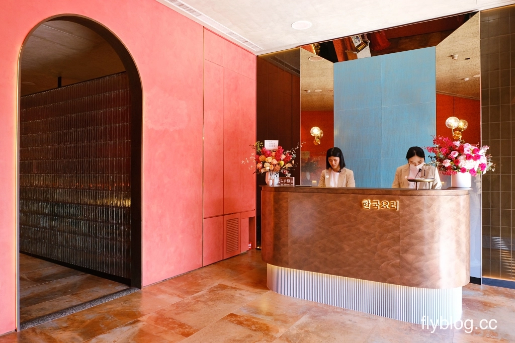 台中西屯｜屋馬金韓食．台灣大道橘紅建築新亮點，屋馬韓式料理新品牌 @飛天璇的口袋