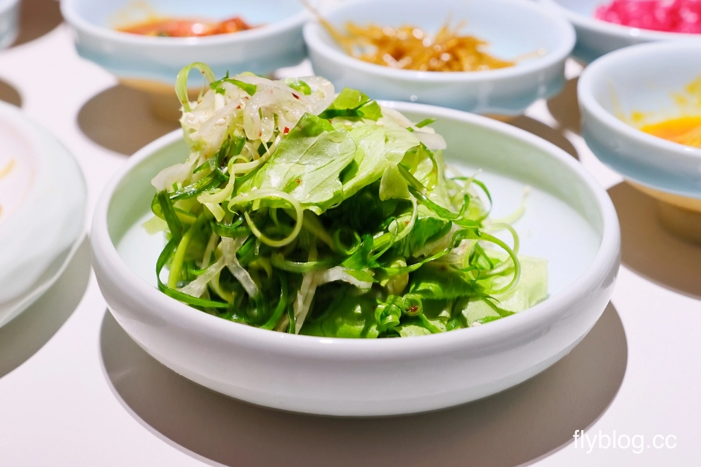 台中西屯｜屋馬金韓食．台灣大道橘紅建築新亮點，屋馬韓式料理新品牌 @飛天璇的口袋