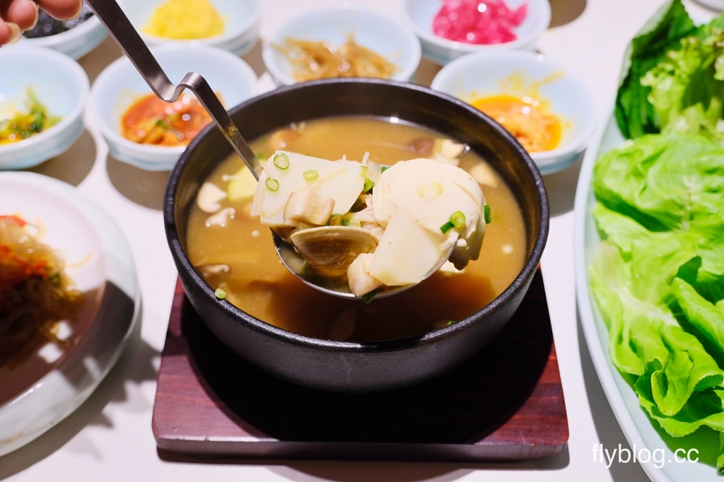 台中西屯｜屋馬金韓食．台灣大道橘紅建築新亮點，屋馬韓式料理新品牌 @飛天璇的口袋