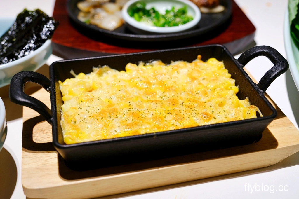 台中西屯｜屋馬金韓食．台灣大道橘紅建築新亮點，屋馬韓式料理新品牌 @飛天璇的口袋