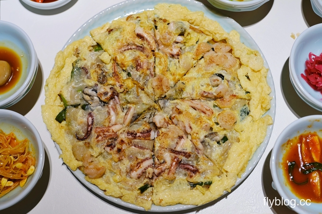 台中西屯｜屋馬金韓食．台灣大道橘紅建築新亮點，屋馬韓式料理新品牌 @飛天璇的口袋