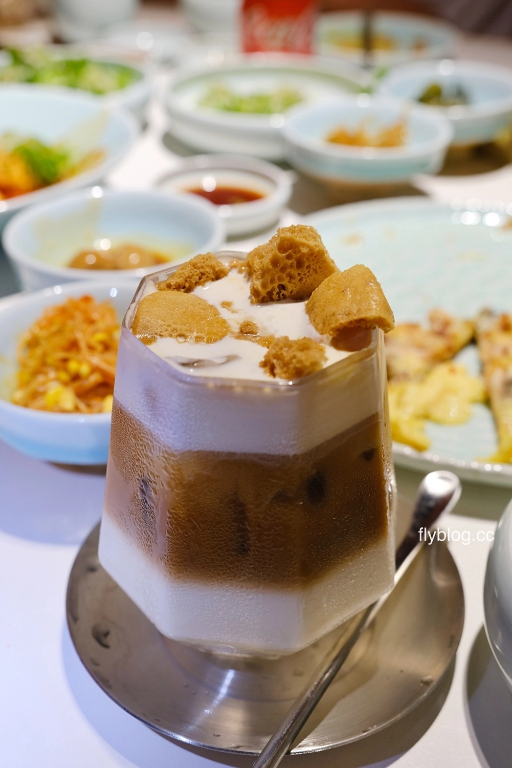 台中西屯｜屋馬金韓食．台灣大道橘紅建築新亮點，屋馬韓式料理新品牌 @飛天璇的口袋