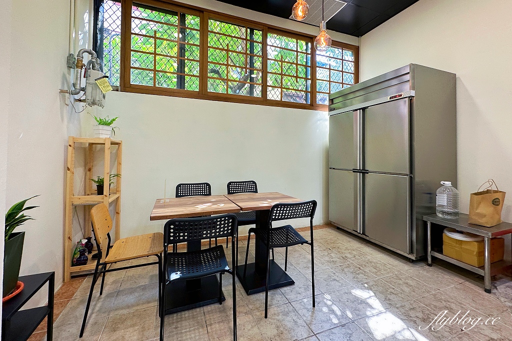 台中北屯｜丞寬咖哩．台中少見乾咖哩，印度風純正香料咖哩 @飛天璇的口袋