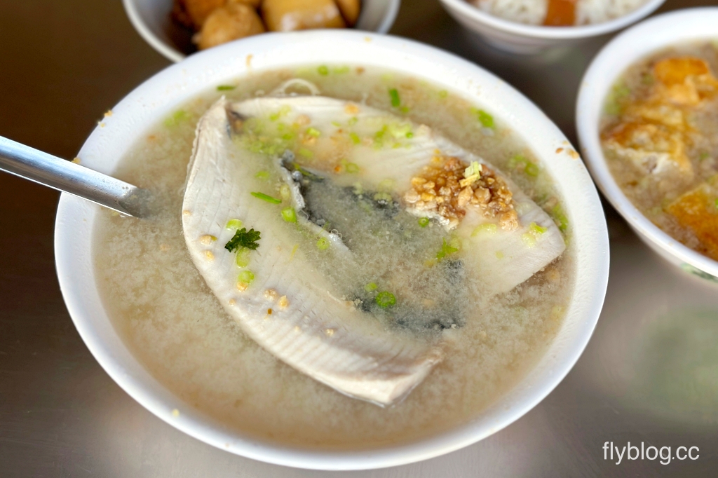 台南中西|阿星鹹粥.米其林必比登推薦,在地近60年的虱目魚粥 @飛天璇的口袋 台南中西|阿星鹹粥.米其林必比登推薦,在地近60年的虱目魚粥 @飛天璇的口袋