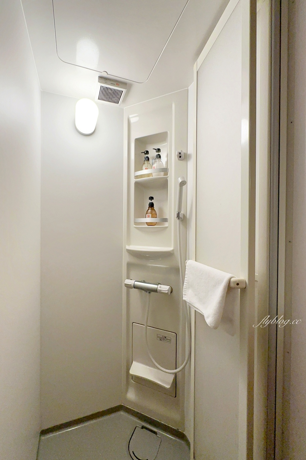 日本大分｜湯布院燈之宿．由布院車站步行7分鐘，日式庭院還有免費湯屋 @飛天璇的口袋