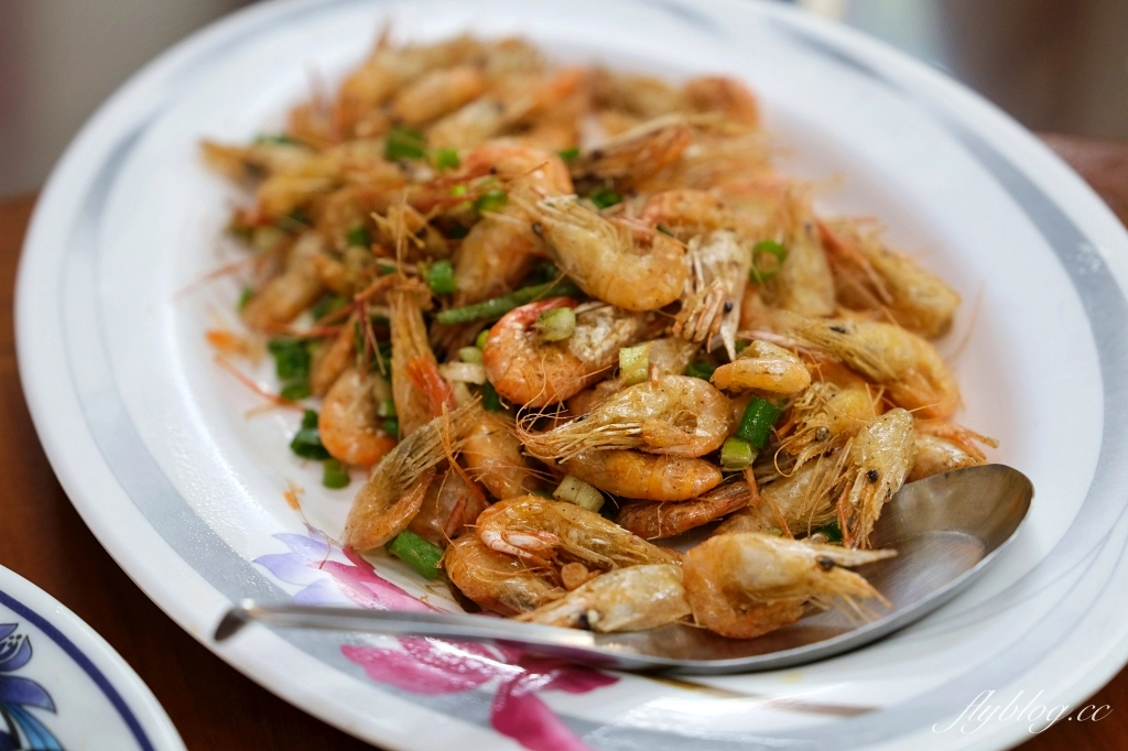 台中和平｜山江客家料理餐廳．谷關溫泉美食，品嚐鱒龍魚料理 @飛天璇的口袋