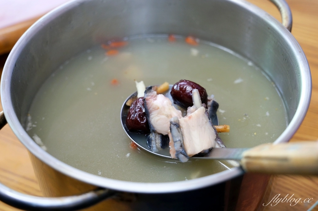 台中和平｜山江客家料理餐廳．谷關溫泉美食，品嚐鱒龍魚料理 @飛天璇的口袋