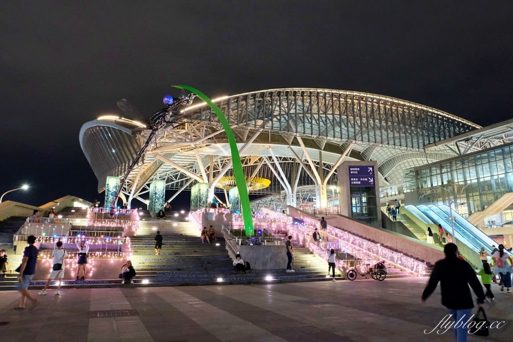 台中旅遊｜2023舊台中火車站．台中耶誕嘉年華，粉紅聖誕樹登場囉 @飛天璇的口袋