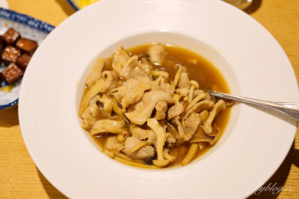 彰化員林｜松柏軒景觀餐廳．隱身禪風庭園的玻璃屋餐廳，Google評論4.9顆星的百年好味道 @飛天璇的口袋