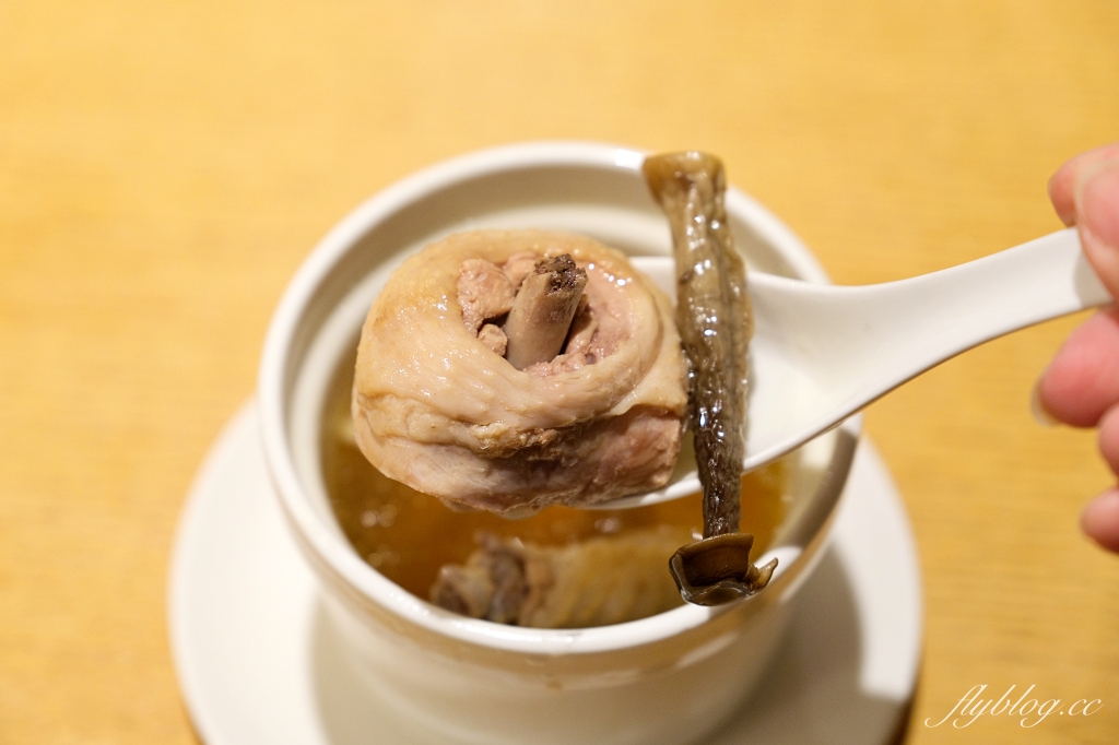 彰化員林｜松柏軒景觀餐廳．隱身禪風庭園的玻璃屋餐廳，Google評論4.9顆星的百年好味道 @飛天璇的口袋