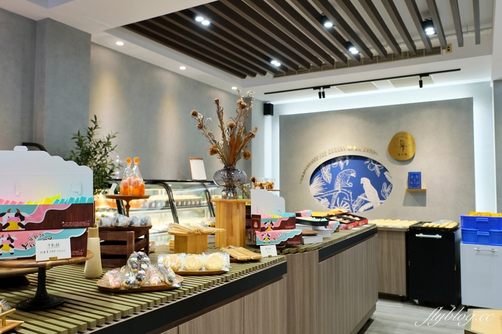 台中西區|馨品鄉.台中十大伴手禮推薦,夏威夷果牛軋糖創始店 @飛天璇的口袋 台中西區|馨品鄉.台中十大伴手禮推薦,夏威夷果牛軋糖創始店 @飛天璇的口袋