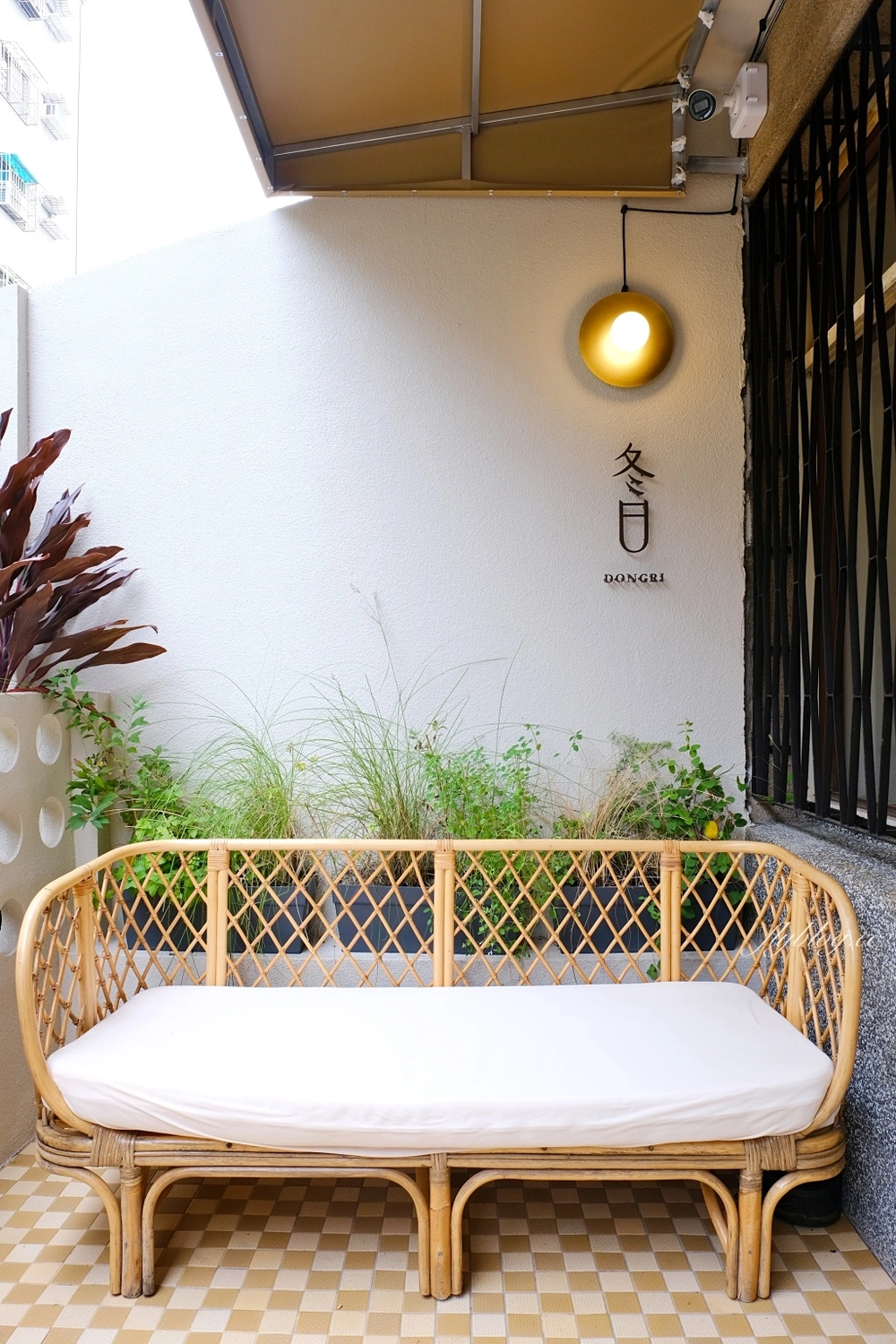 台南安平｜冬日 Dongri．文青網美必訪，隱身安平巷弄裡的咖啡館 @飛天璇的口袋